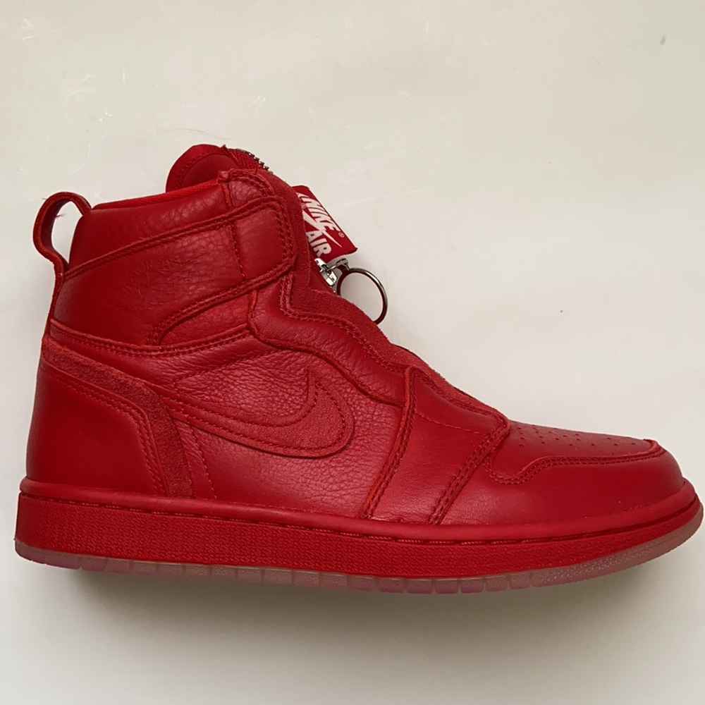 Rare NIKE Jordan Vogue High Zip Red 6.5 W NWT